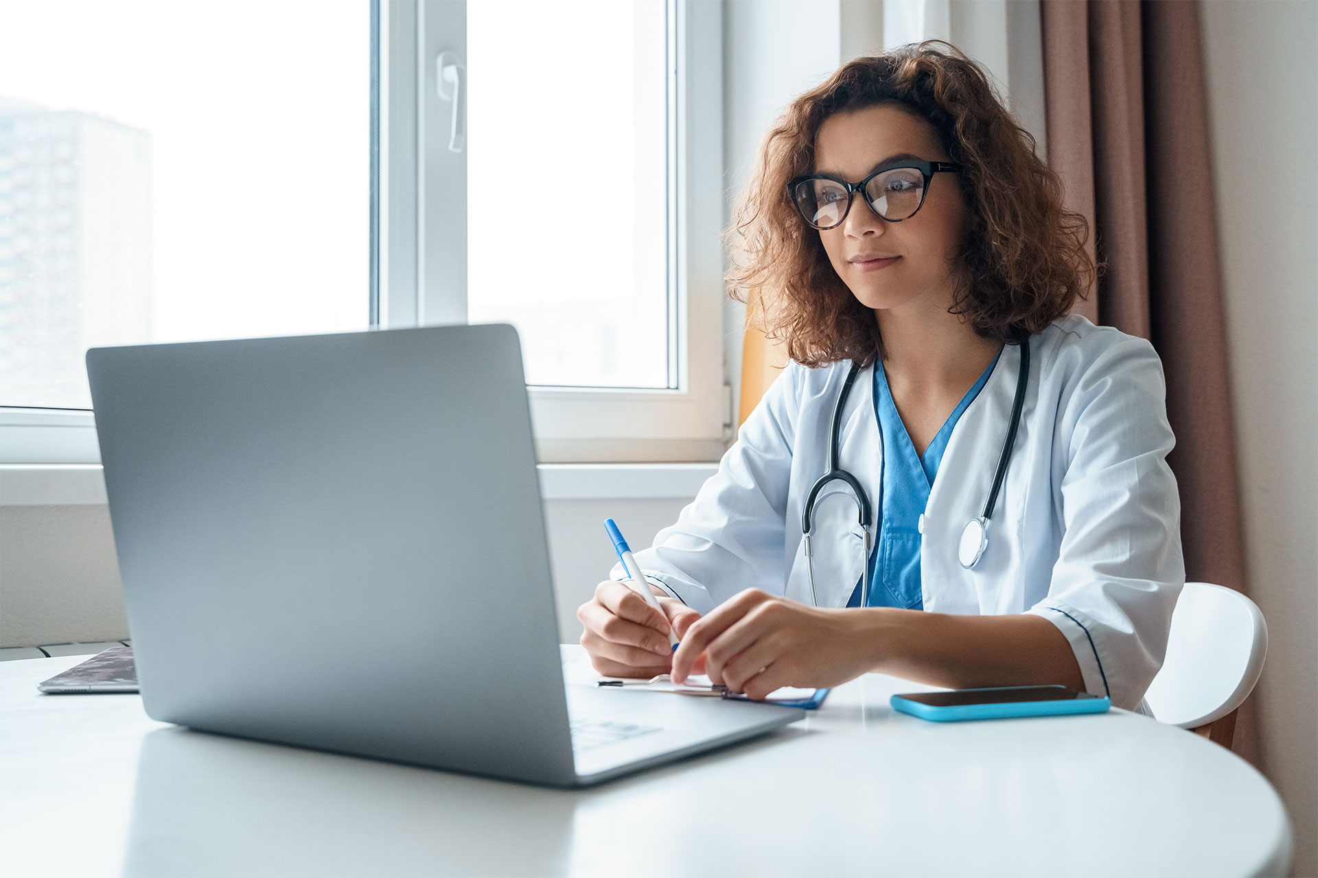 Ethical Healthcare Marketing: Navigating Social Media Marketing with Integrity
